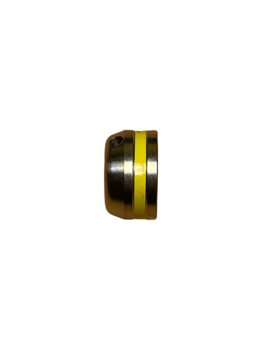 Kicklock cap